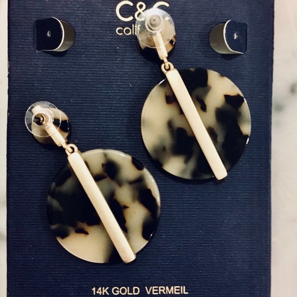 C&C 14K Gold + Tortoise Patterned Earrings - Picture 9 of 9